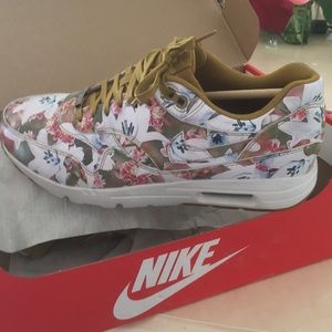 Nike Womens Air Max 1 Ultra LOTC WS “Milan”